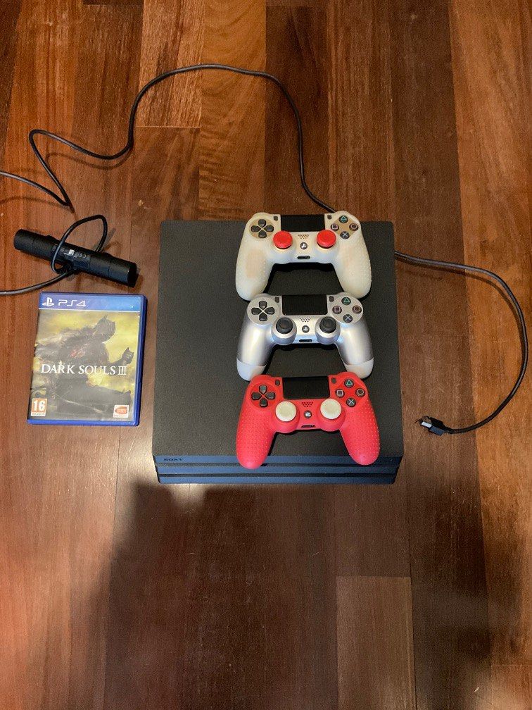 PS4 pro 1tb with controllers and dark souls 3 Video Gaming Video