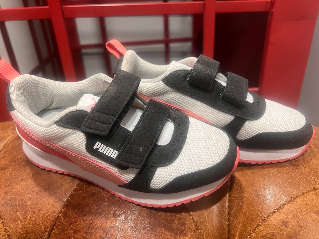 Puma little kid top shoes