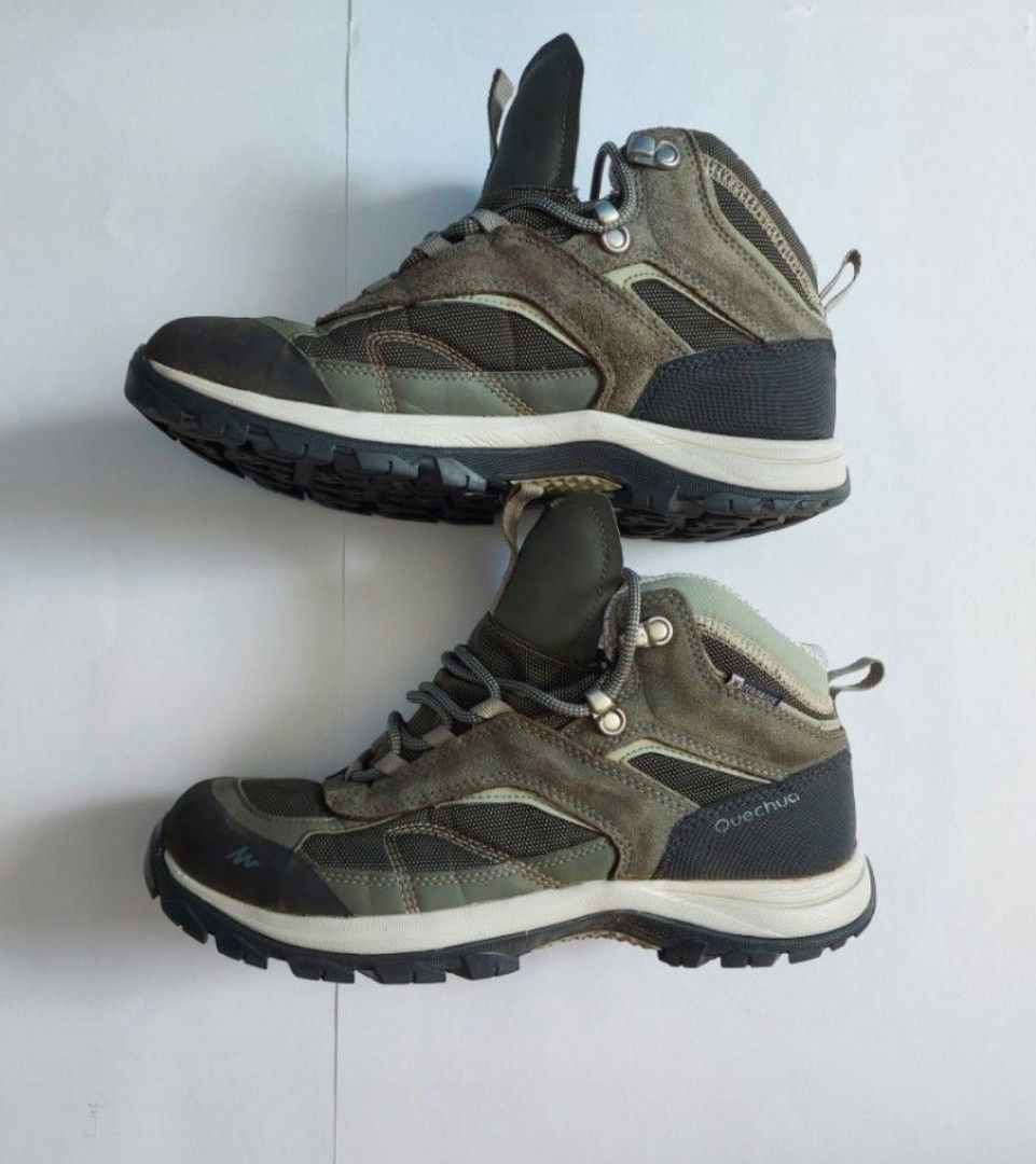 Quechua Hiking Shoes used only once Sports Equipment Hiking