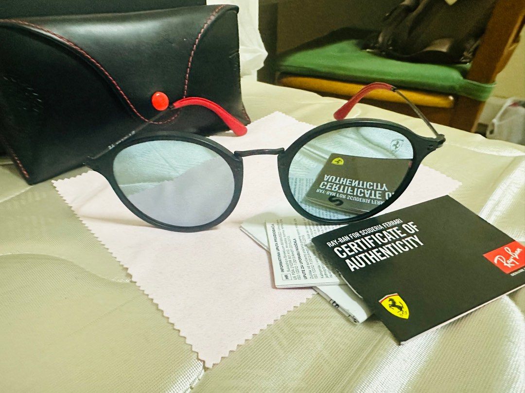 Ray Ban Round Fleck RB2447NM Scuderia Ferrari Collection Matte Black Mirror Silver