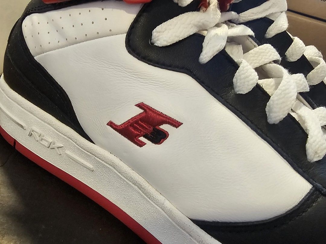 Reebok i3 pressure store