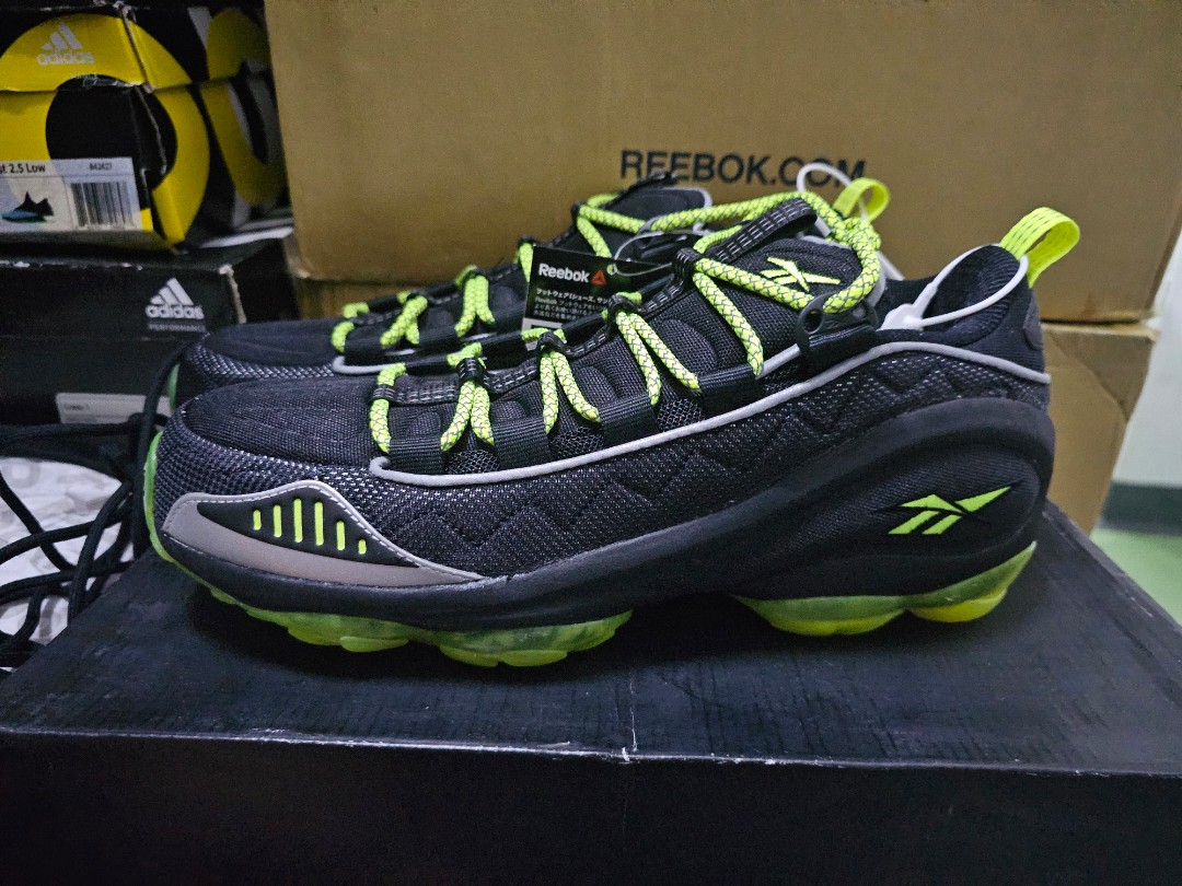 Reebok x Atmos DMX Run 10 Black Neon Yellow CN5937, 男裝, 鞋