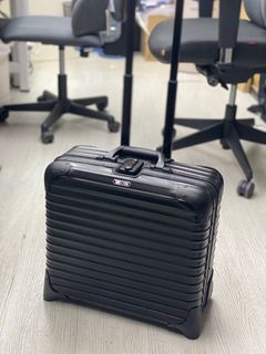 Rimowa Topas Stealth金屬手提行李箱 (28L Salsa 暗黑絕版)
