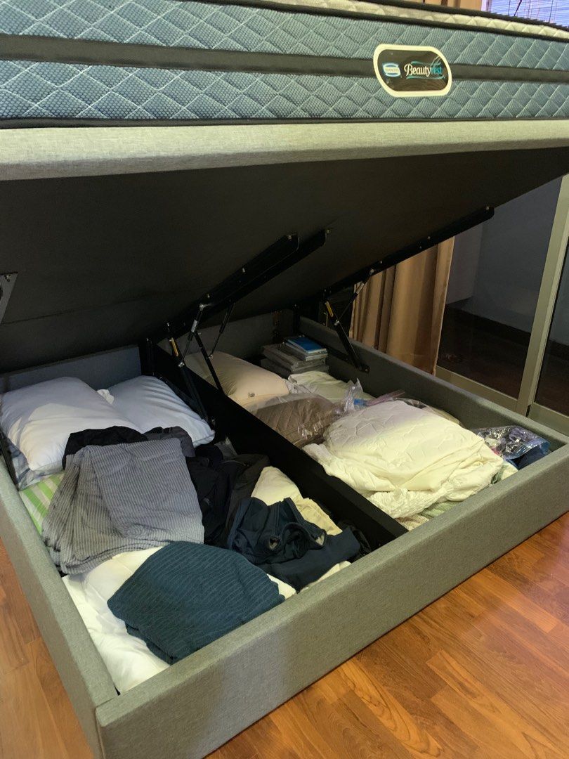 Simmons Huntsville king size storage bed frame with mattress, Furniture