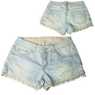 Size 30 light denim lace sexy short