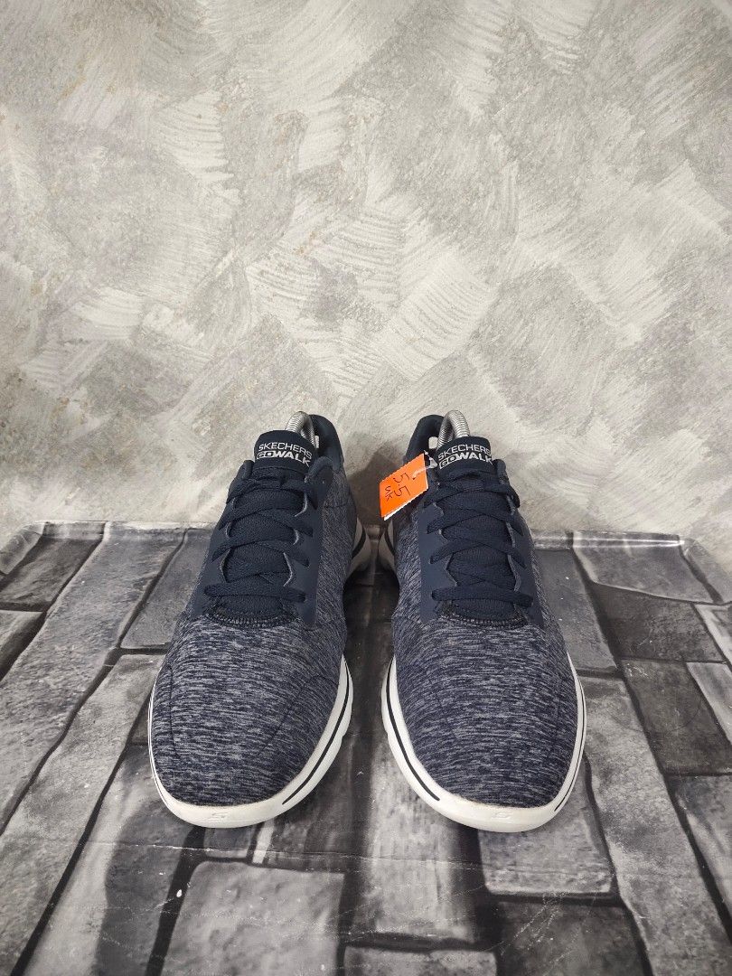 Skechers go walk 5.5 white deals