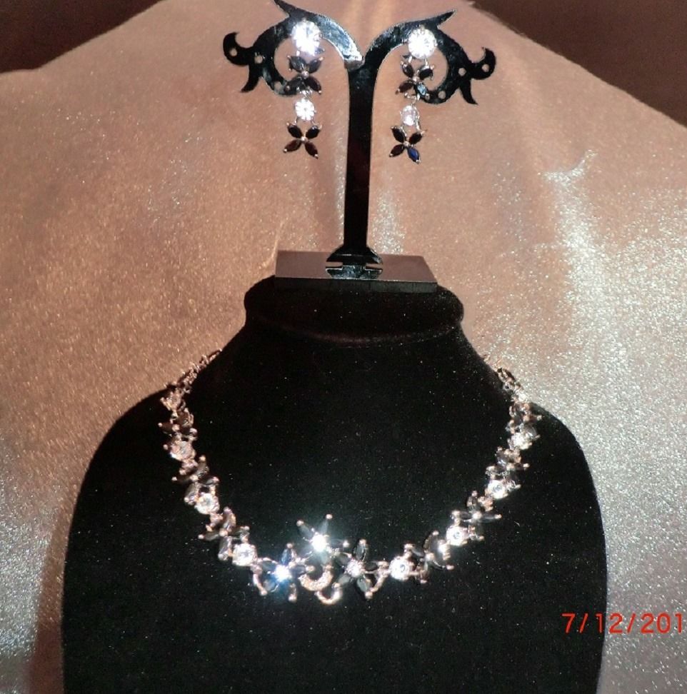 Sophisticated Clear Black Rhinestones White Gold Plated Necklace