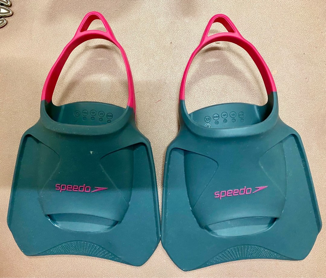 Speedo kids swimming flippers, Babies & Kids, Babies & Kids Fashion on