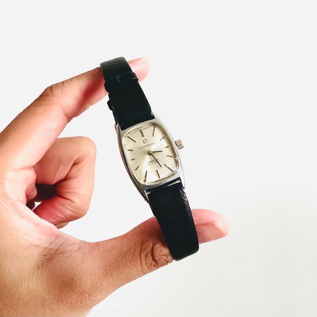 White face watch new arrivals with black strap