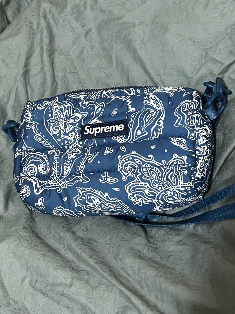 supreme puffer side bag 藍色變形蟲側背包, 他的時尚, 包, 背包在旋轉拍賣