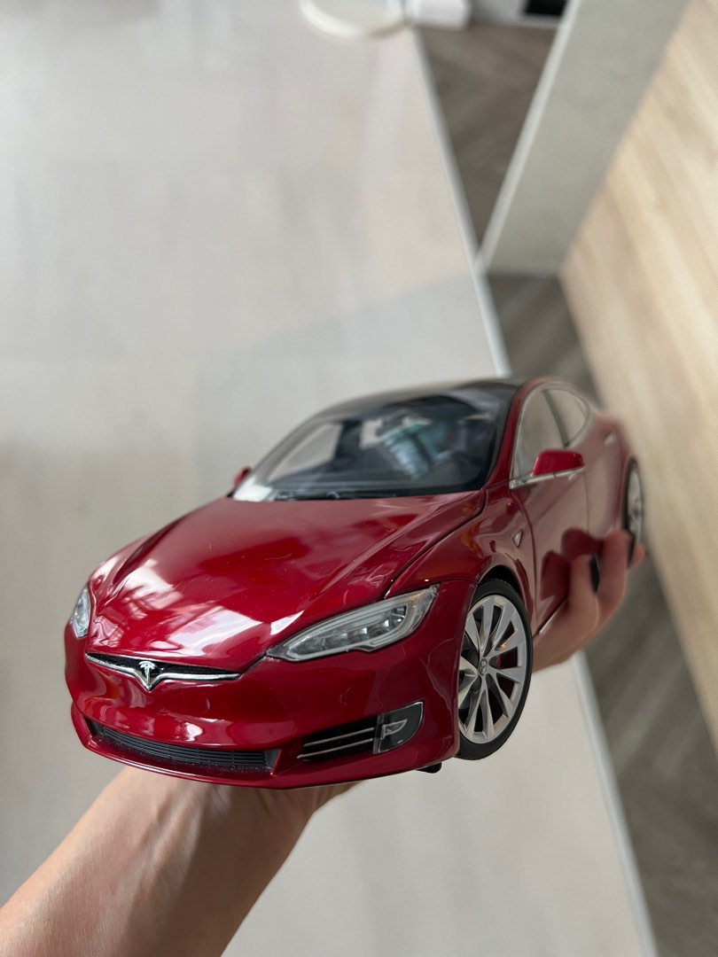 Tesla Model S P100D Diecast 1 18 Hobbies Toys Toys Games on