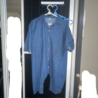 (Category: ) located in . Submitted by thriftchi (Listing ID 1269138535, Image 1). Description: .