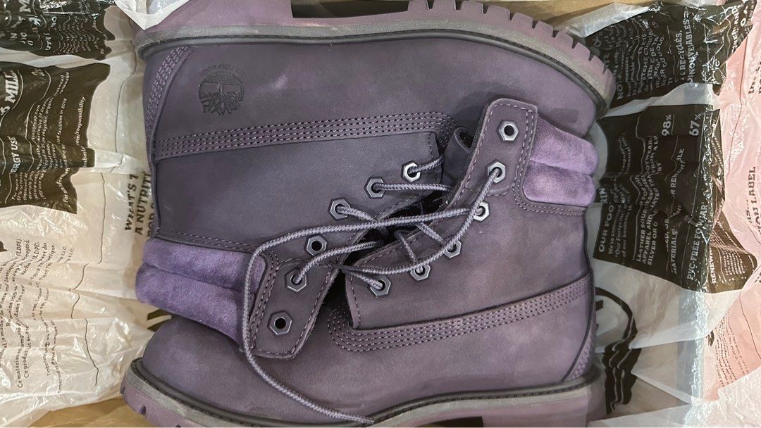 Dark sales purple timberlands