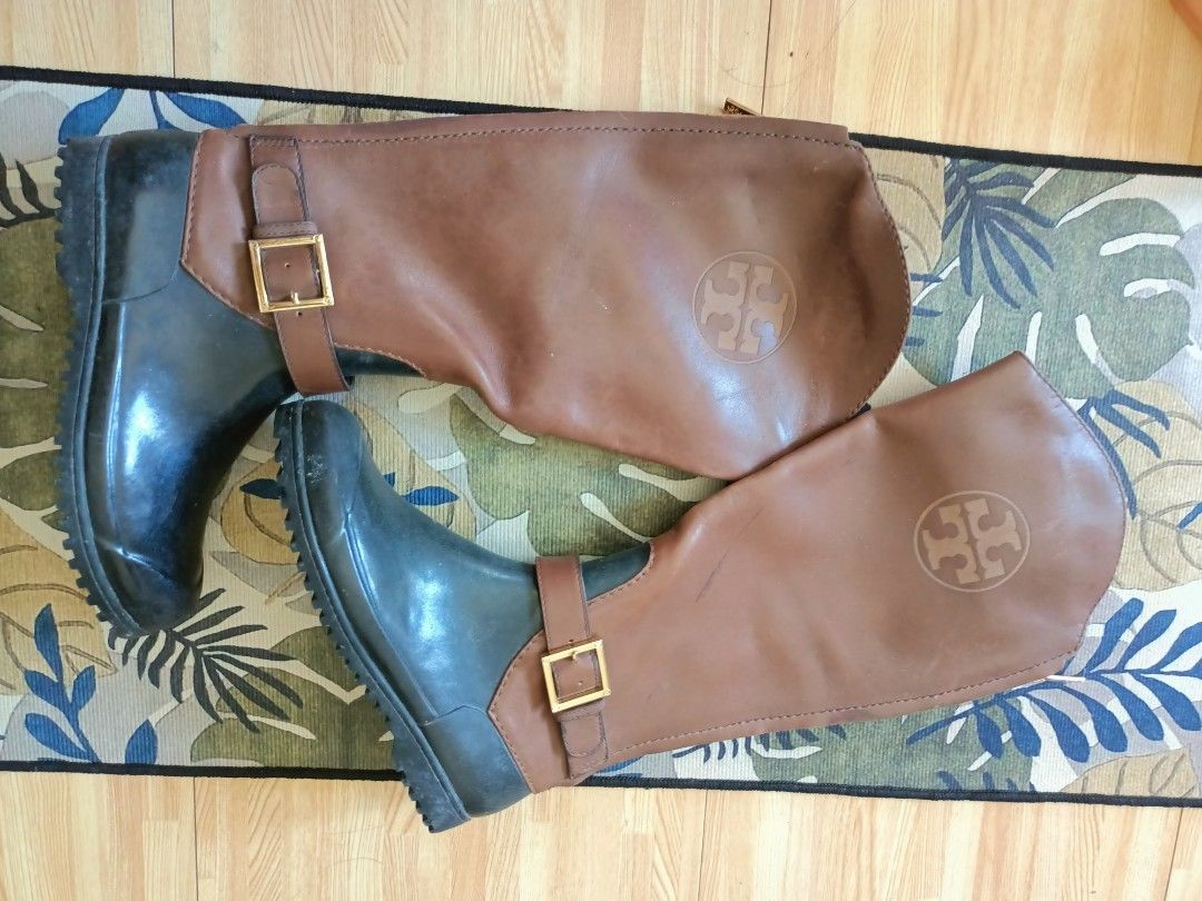 Tory burch boots cheap size 1