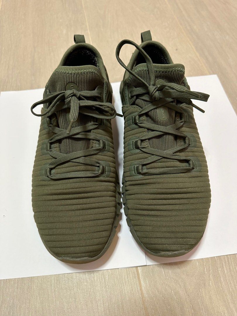 Under Armour HOVR SLK green sneaker US9 90 new