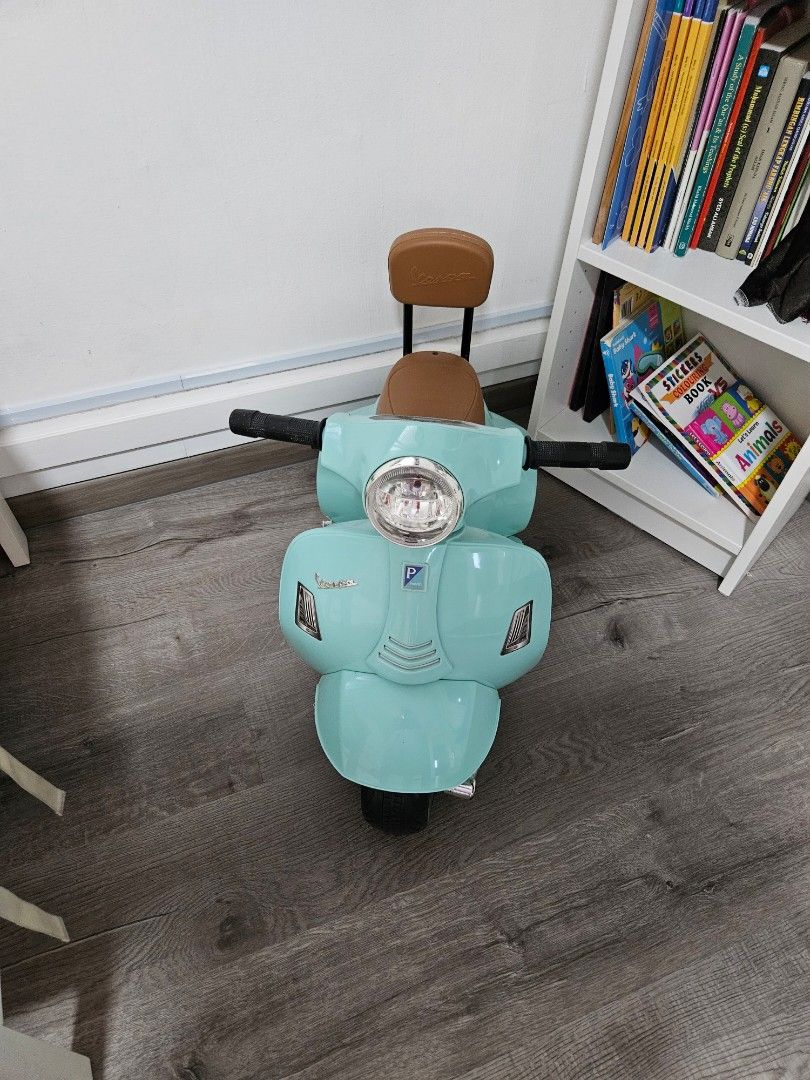 Vespa Kids Mini Scooter, Babies & Kids, Infant Playtime on Carousell