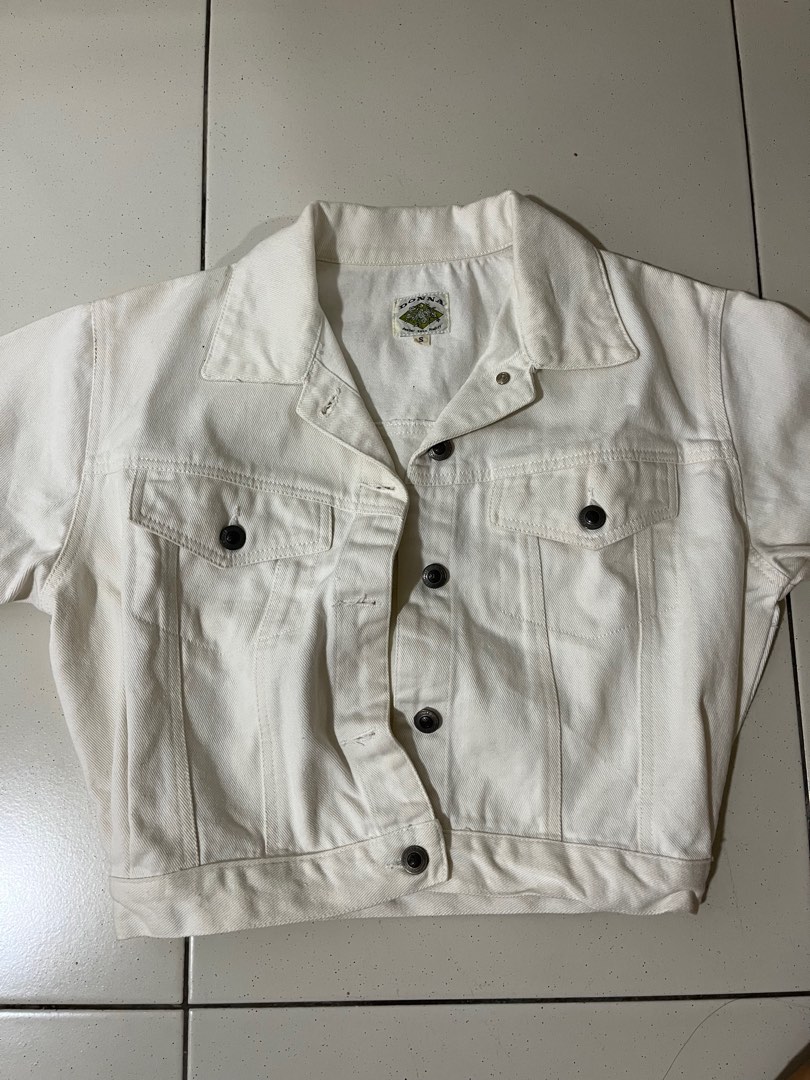 White short sleeve jean jacket 2025
