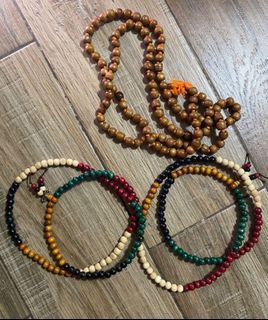 [01]	3 japamala necklaces