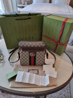 Beautiful Gucci medium GG shoulder bag. Used a few times. Brand new.