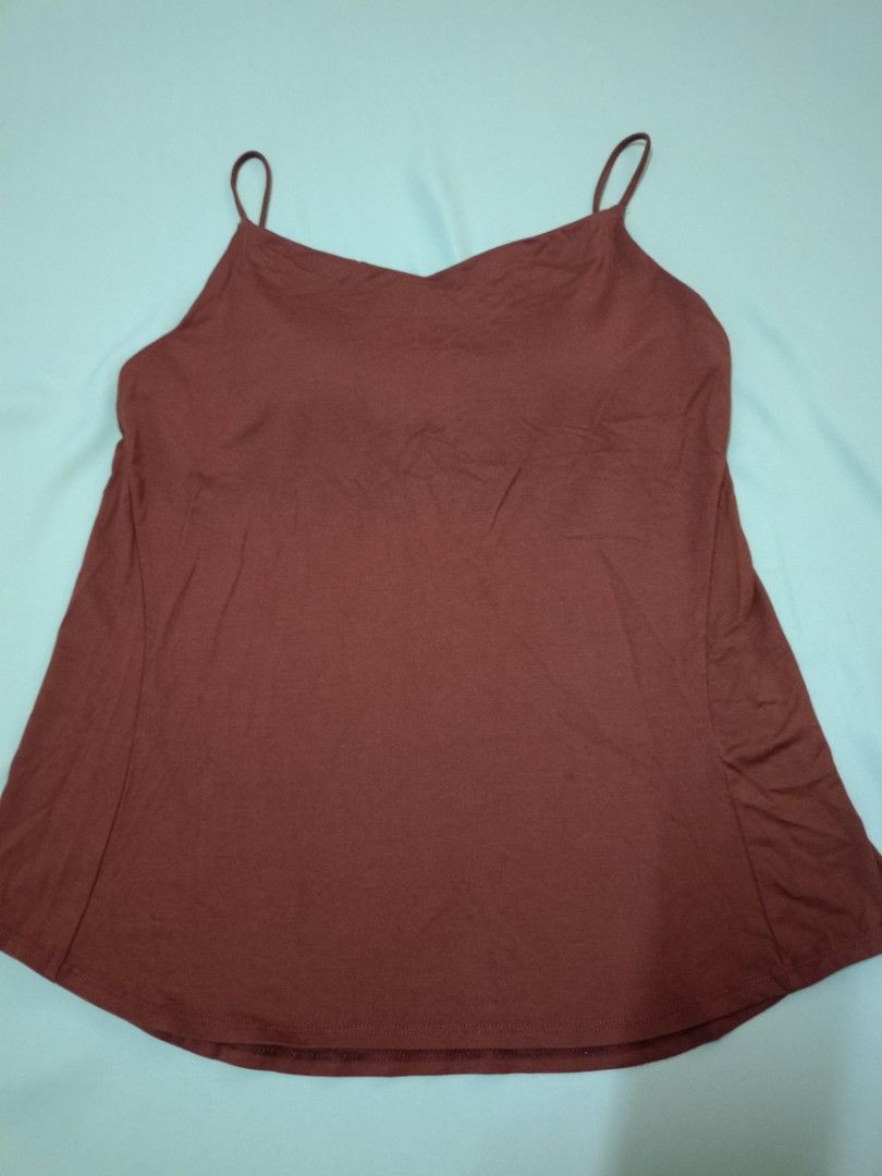 Brand New sealed 2 Packs UNIQLO Airism Camisole ALL RM59 only, Women's  Fashion, Tops, Other Tops on Carousell