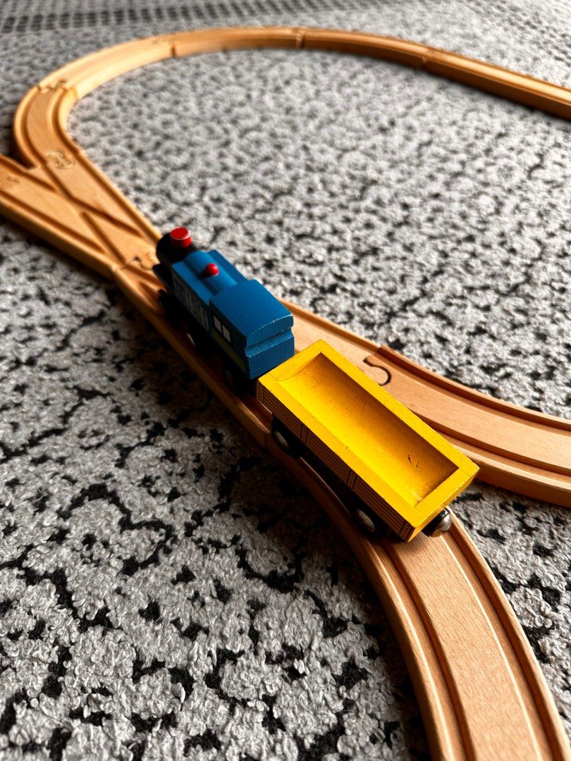 24pcs Ikea Brio ToysRus Wooden Train Hobbies Toys Toys Games