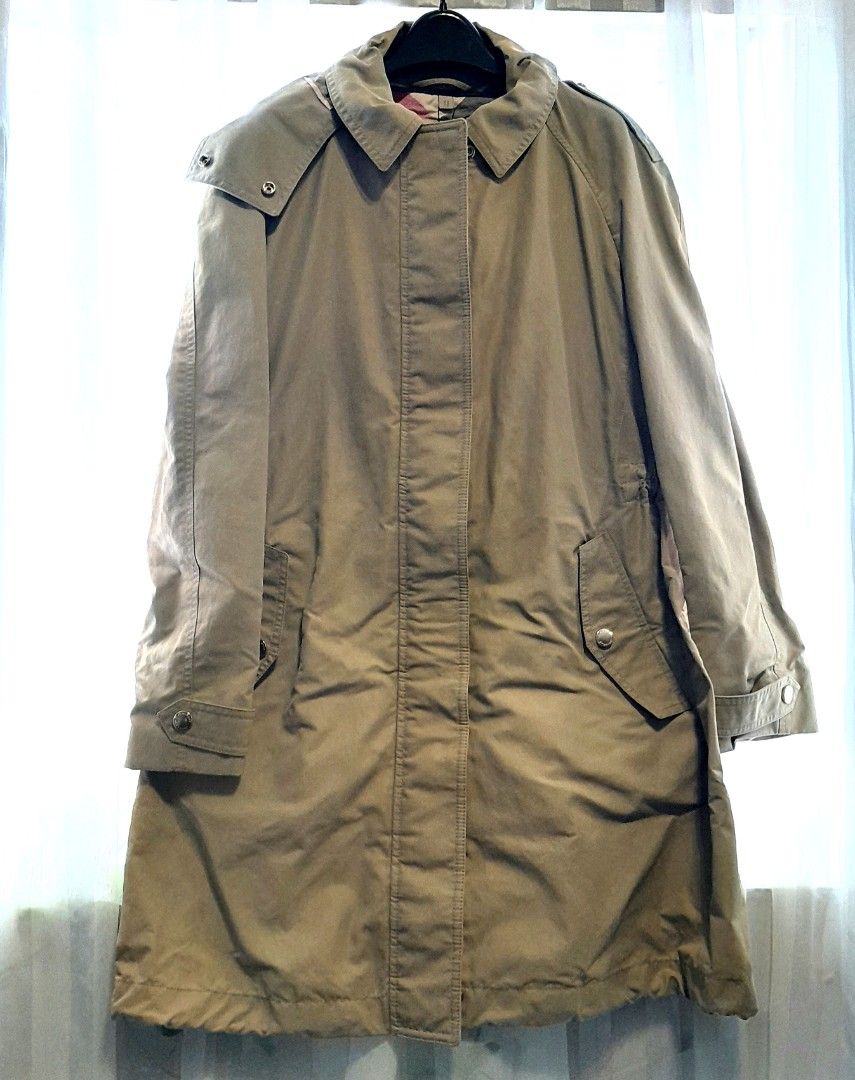 80 Off BURBERRY of London Trench Coat UNISEX