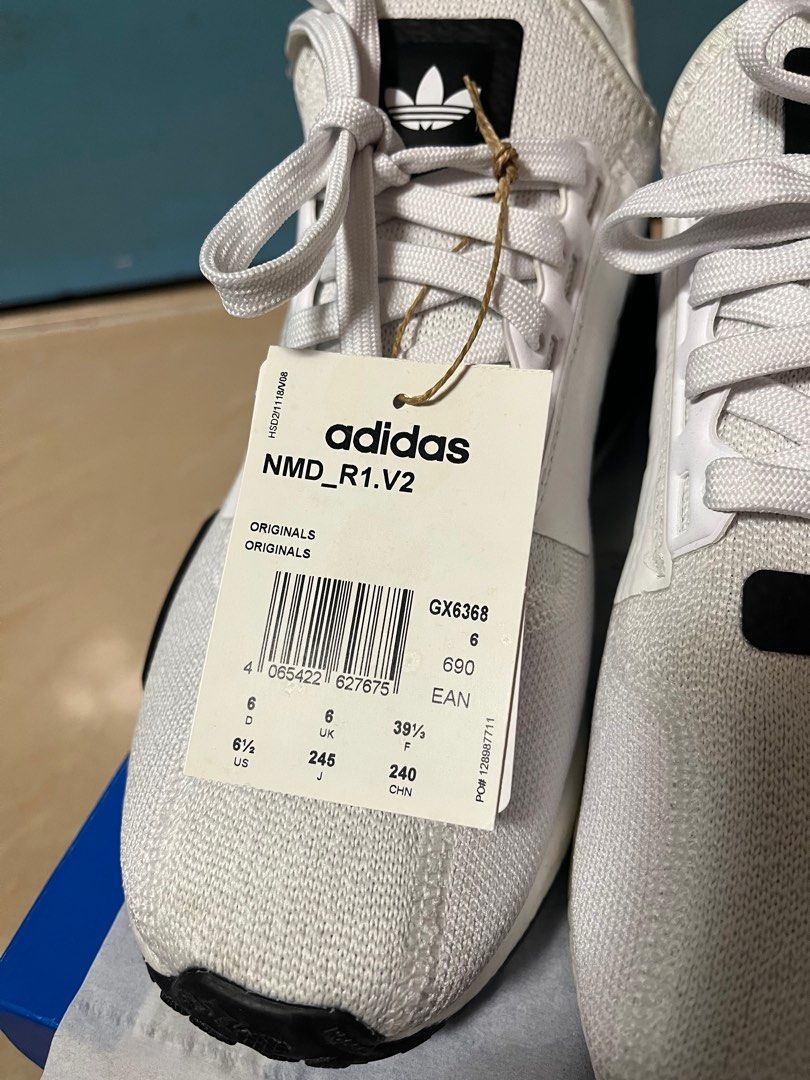 95 Adidas NMD R1.V2 UK6 39 Carousell