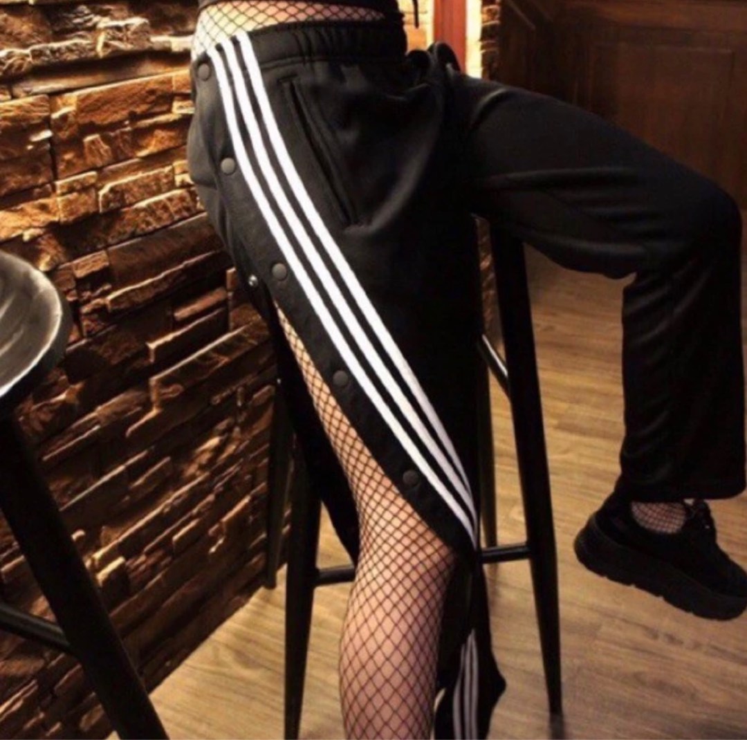 adidas CZ2163 L