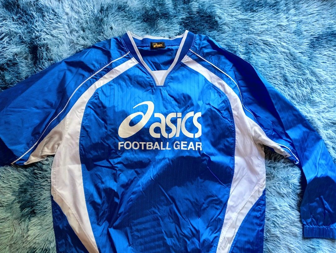 ASICS FOOTBACLL GEAR LONG SLEEVES (Category: Activewear) located in Bayambang. Submitted by willespiritu (Listing ID 1275220506, Image 1). Description: Selling my asics football gear long sleeves, good as new pa. No issues or any signs of usage, hindi ko gaano nagamit. RFS: Decluttering Slightly negotiable for interested and sure buyers!.