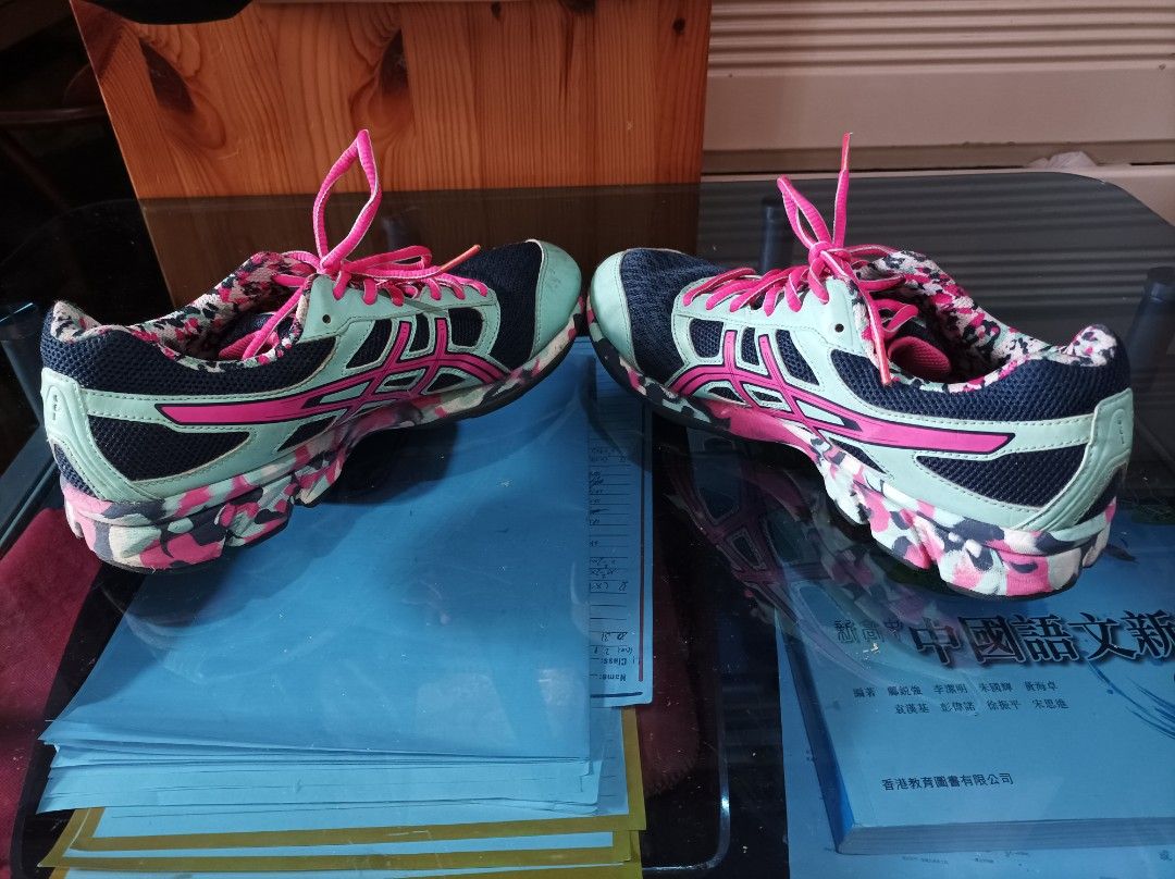 asics GEL FRANTIC 7 size 40.5 Carousell