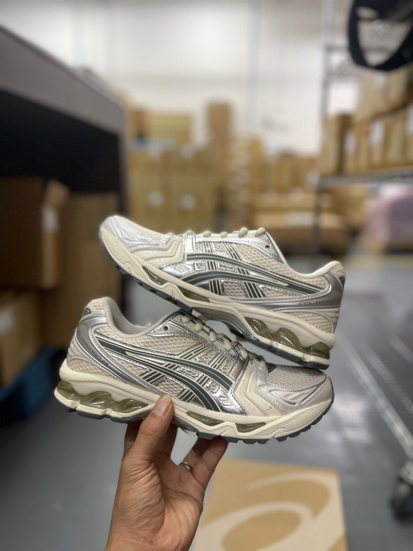 asics GEL-KAYANO 14 BIRCH/DARK PEWTER 靴