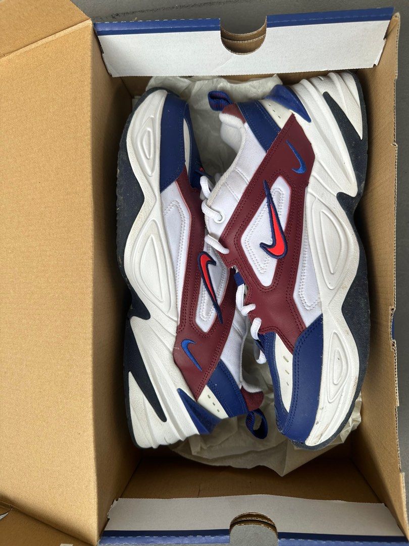 Red best sale nike tekno