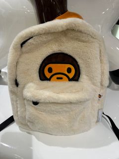 (Category: ) located in . Submitted by snkmart (Listing ID 1275378578, Image 1). Description: .