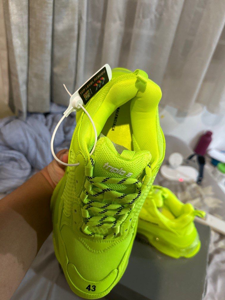 Balenciaga 3s green on sale