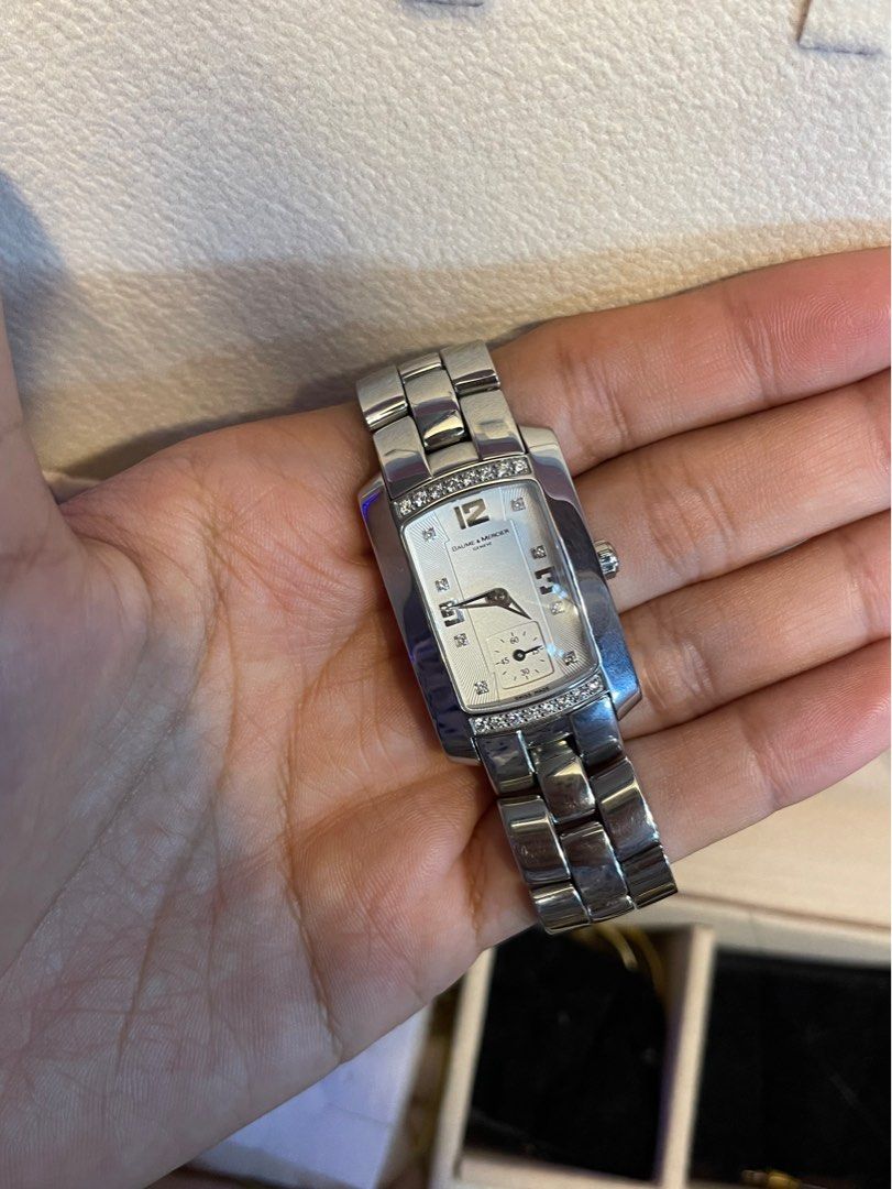 Baume & Mercier Hampton Geneve (Category: Luxury Watches) located in Manila. Submitted by kfantastic (Listing ID 1275324411, Image 3). Description: Baume & Mercier Hampton Geneve Stainless & Diamonds Authentic Ladies 65419.