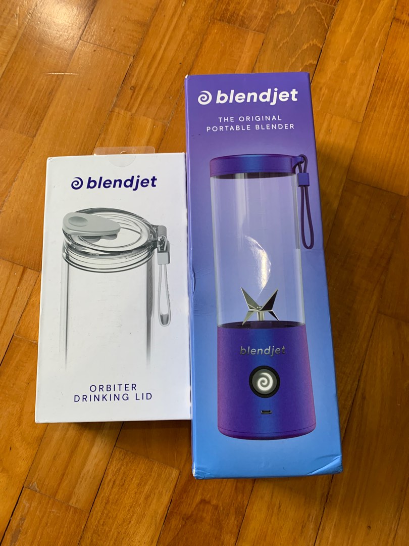 https://media.karousell.com/media/photos/products/2023/12/30/blendjet_portable_blender_1703913510_12e50f7f.jpg