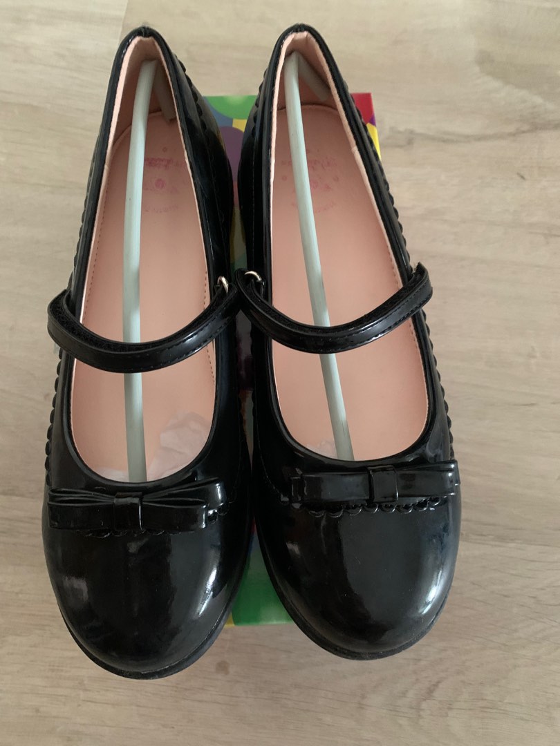 Girls dress shop black shoes