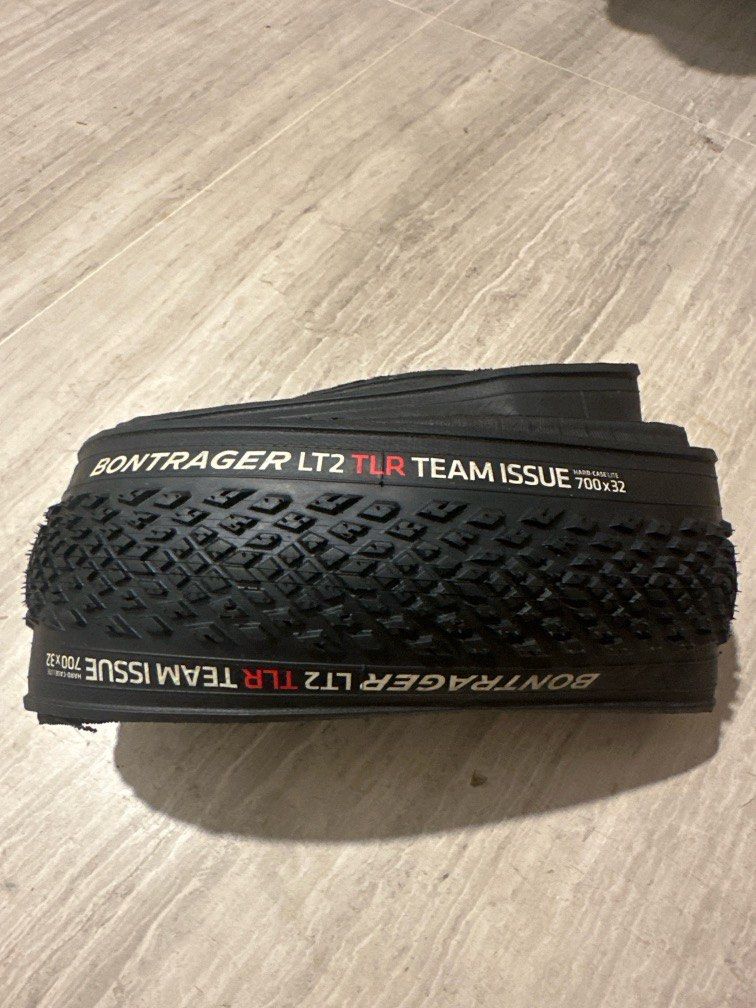 Bontrager lt2 team issue deals tlr 700c hybrid tire