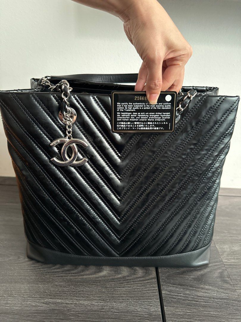 Chanel chevron tote bag store