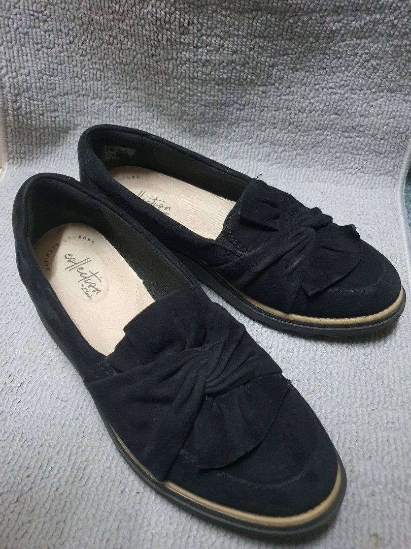 Clarks suede shop slip on loafers