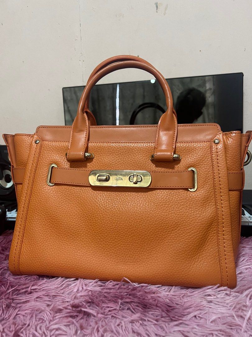 Coach swagger 30 new arrivals