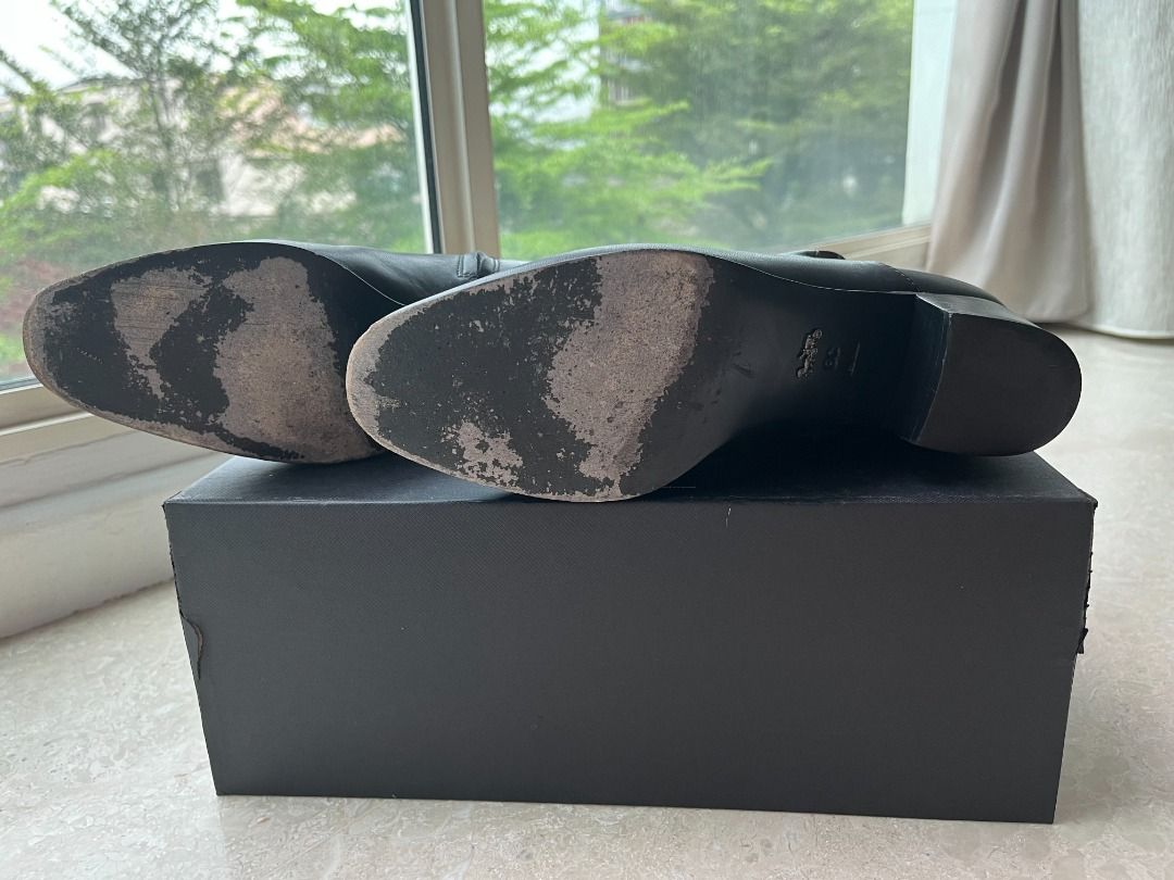 Coach Womens Chrystie Bootie with Signature Buckle Size 8C in black