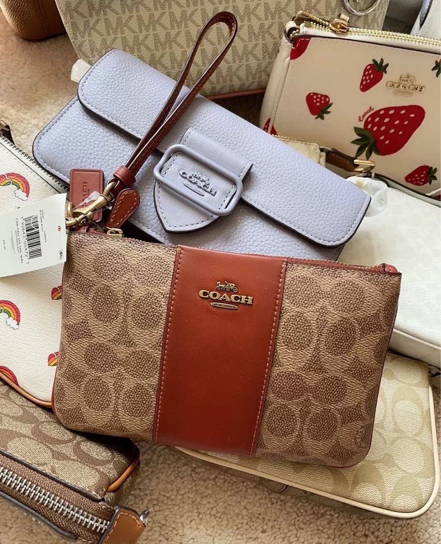 BNIB Coach Wristlet In Colorblock Signature Canvas Luxury Bags