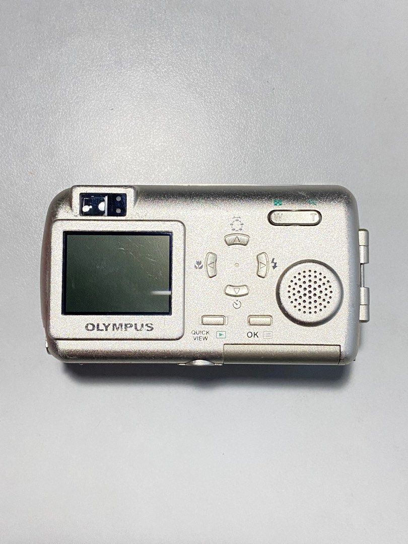 Digital Camera Olympus Stylus 410 (Category: Cameras) located in Valenzuela. Submitted by alfeopaulramos7490 (Listing ID 1275393367, Image 2). Description: Rare Olympus Stylus 410 4.0 megapixel (vintage output) P4,499 +sf Inclusion: * olympus stylus 410 body * battery No issue 100% all working Direct message for sure buyers only .
