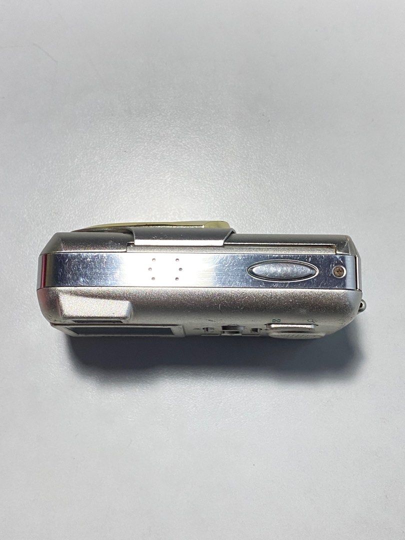 Digital Camera Olympus Stylus 410 (Category: Cameras) located in Valenzuela. Submitted by alfeopaulramos7490 (Listing ID 1275393367, Image 3). Description: Rare Olympus Stylus 410 4.0 megapixel (vintage output) P4,499 +sf Inclusion: * olympus stylus 410 body * battery No issue 100% all working Direct message for sure buyers only .