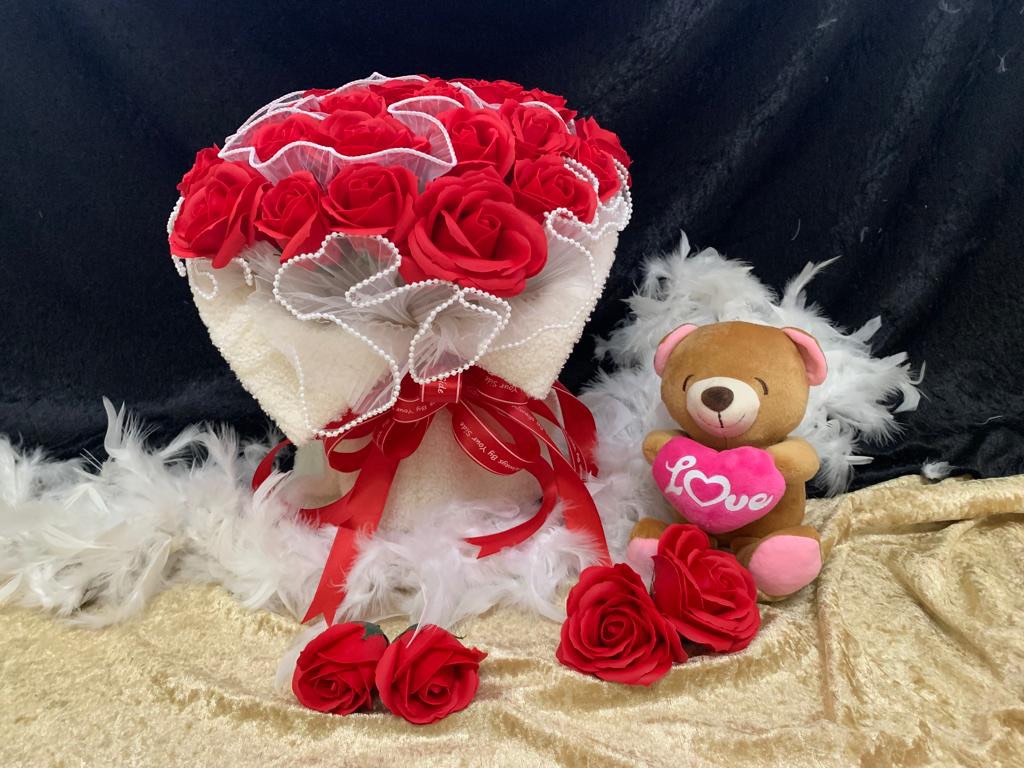 DIY self made artificial flower bouquets, Furniture & Home Living, Home