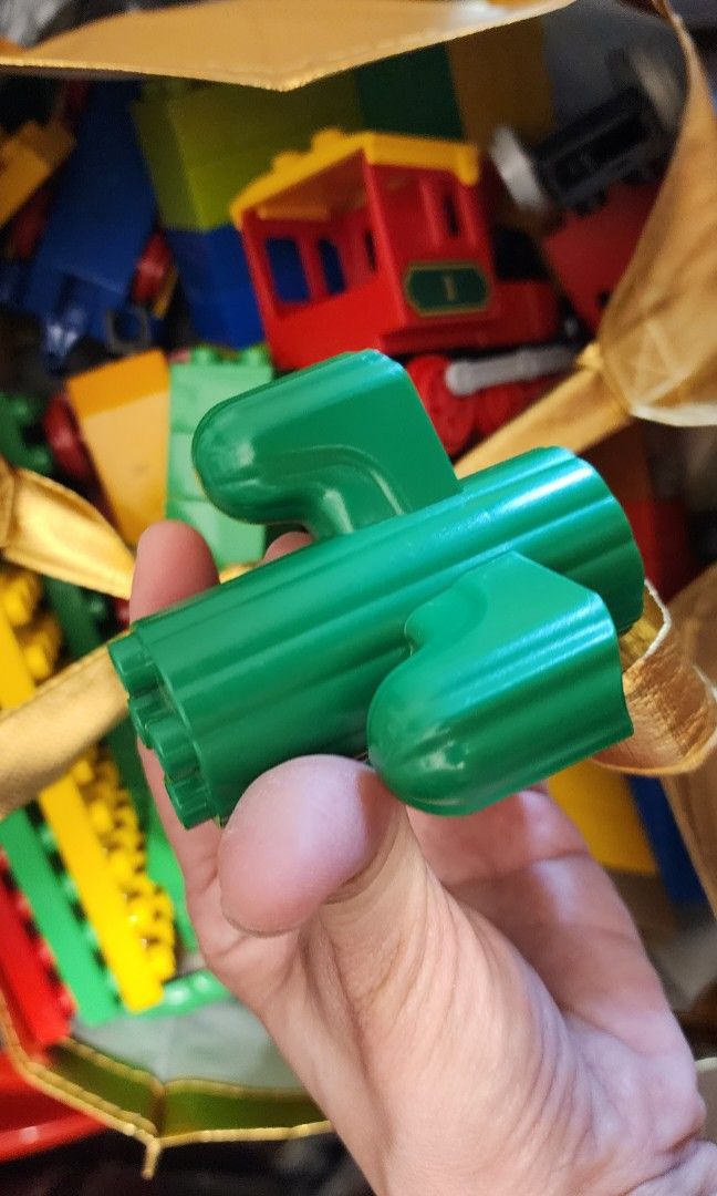 Duplo (Assorted) (Category: Lego & Building Sets) located in Singapore. Submitted by auntyshoppe (Listing ID 1275303457, Image 4). Description: An assortment of Duplo. Very good condition. One bag. No figurines included..