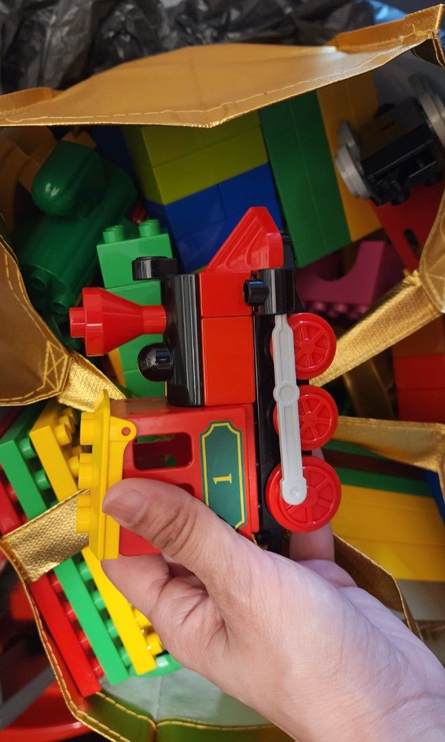 Duplo (Assorted) (Category: Lego & Building Sets) located in Singapore. Submitted by auntyshoppe (Listing ID 1275303457, Image 3). Description: An assortment of Duplo. Very good condition. One bag. No figurines included..
