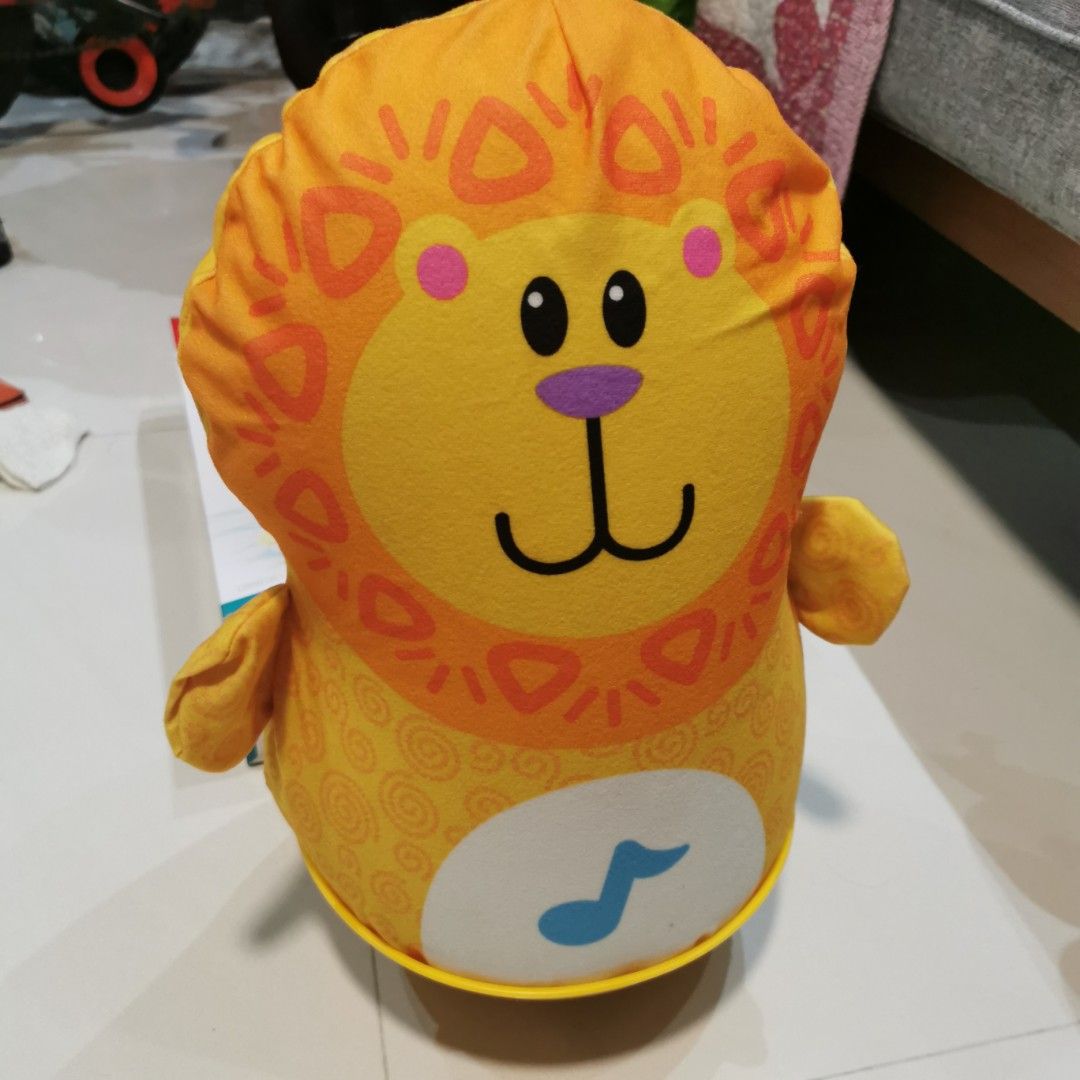 Fisher price bat & wobble musical lion store