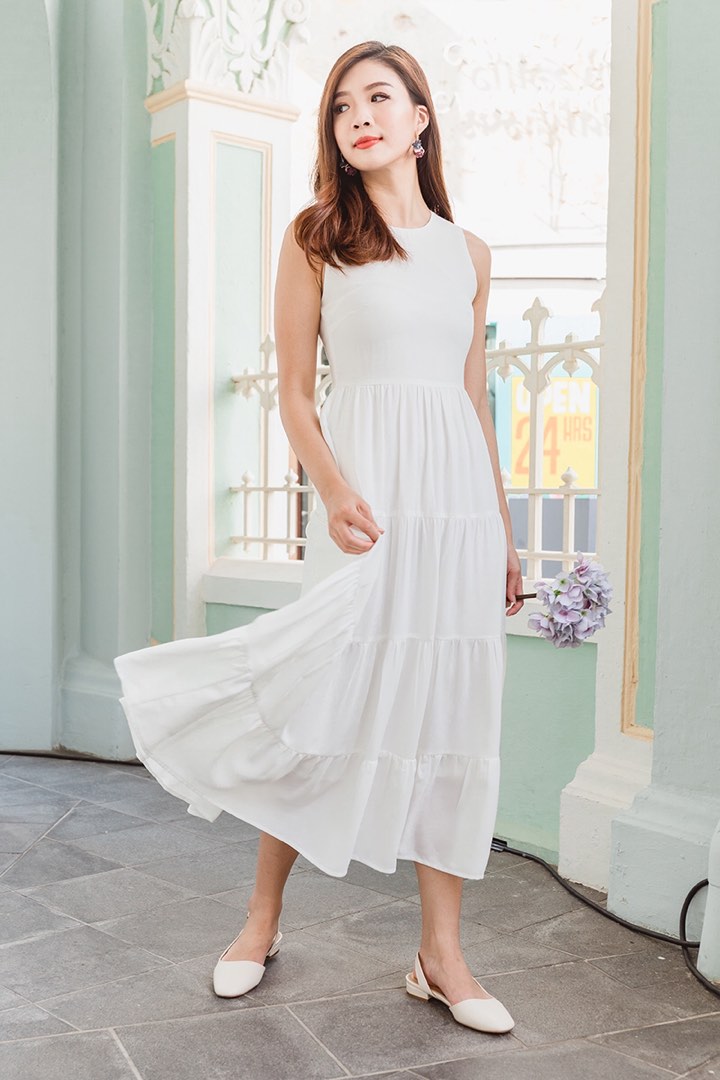 White dresses for women top near me